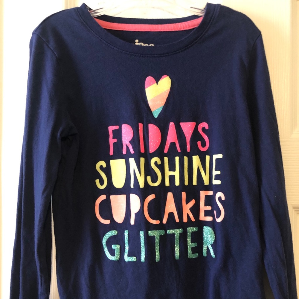Long sleeve dark blue girl’s shirt. Size M 7/8